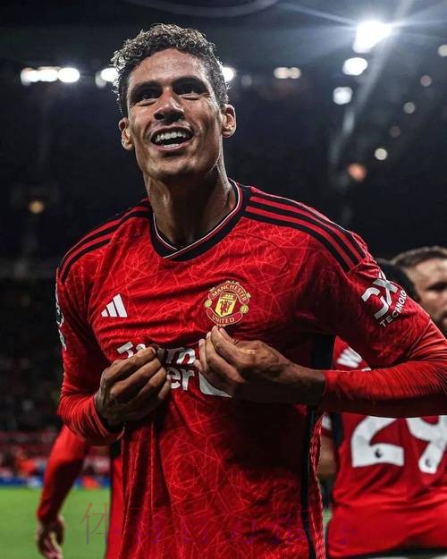 米尔斯：瓦拉内的失误是因曼城的压迫所导致